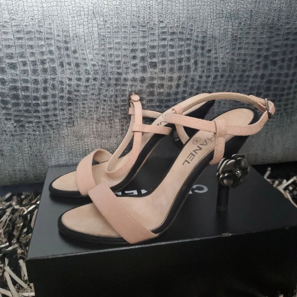 Chanel Camellia Slingback Sandals - Picture 2 of 12